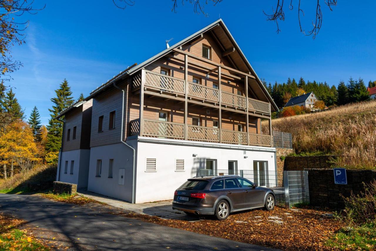 Apartamento Krusnohorske Strane Loučná pod Klínovcem Exterior foto
